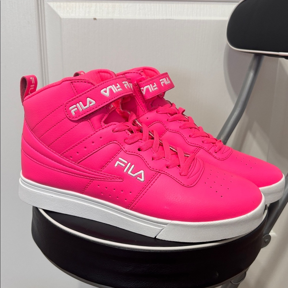 Fila Women's Pink High-Top Sneakers